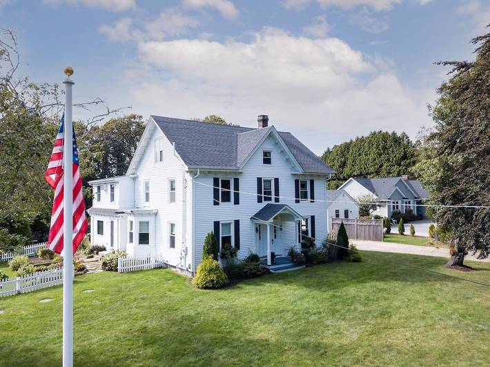 Barn for 10 people, with yard in 