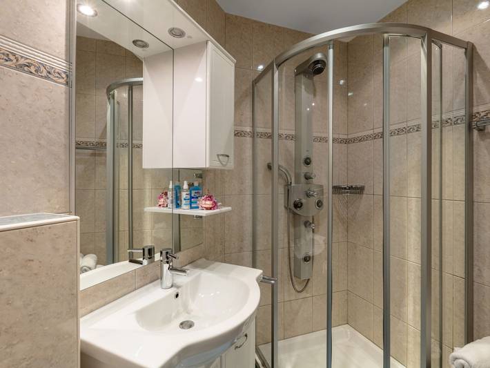 Ferienwohnung für 4 Personen, mit Balkon und Garten sowie Sauna und Ausblick in Flachau - 4