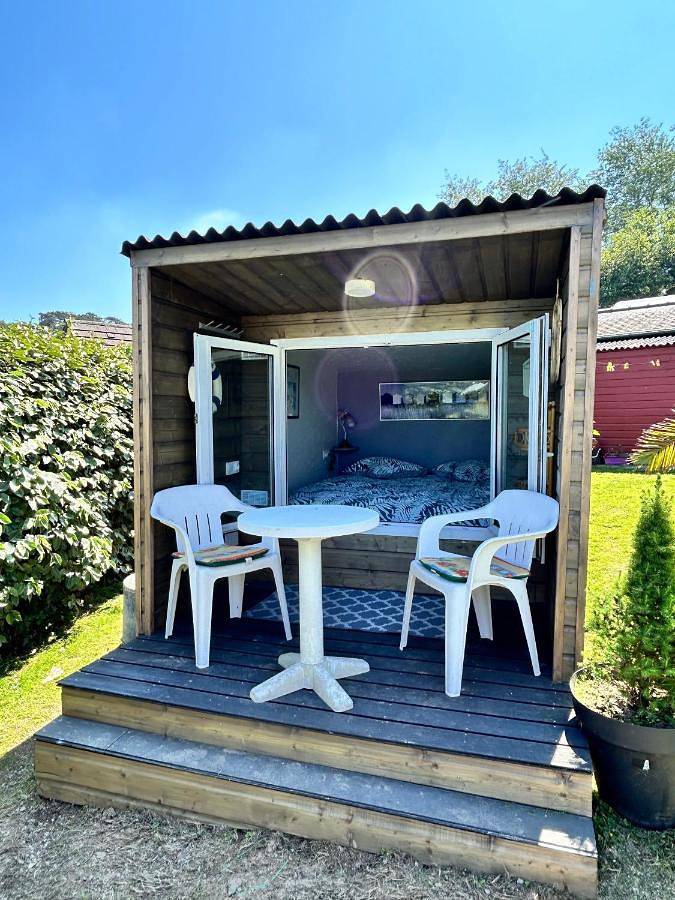 Gîte pour 2 personnes, avec jardin et vue dans Port le Goff - 3
