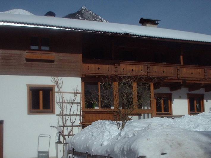 Ferienwohnung für 5 Personen, mit Terrasse und Garten in Steinberg am Rofan