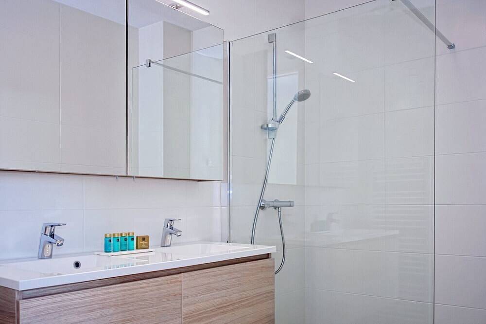 Entire apartment, Modern apartment with 2 bedrooms and 2 bathrooms in Breskens, Zeeland Coast