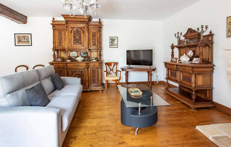 Location de vacances pour 7 personnes, avec piscine ainsi que terrasse et jardin dans Lonnes - 4