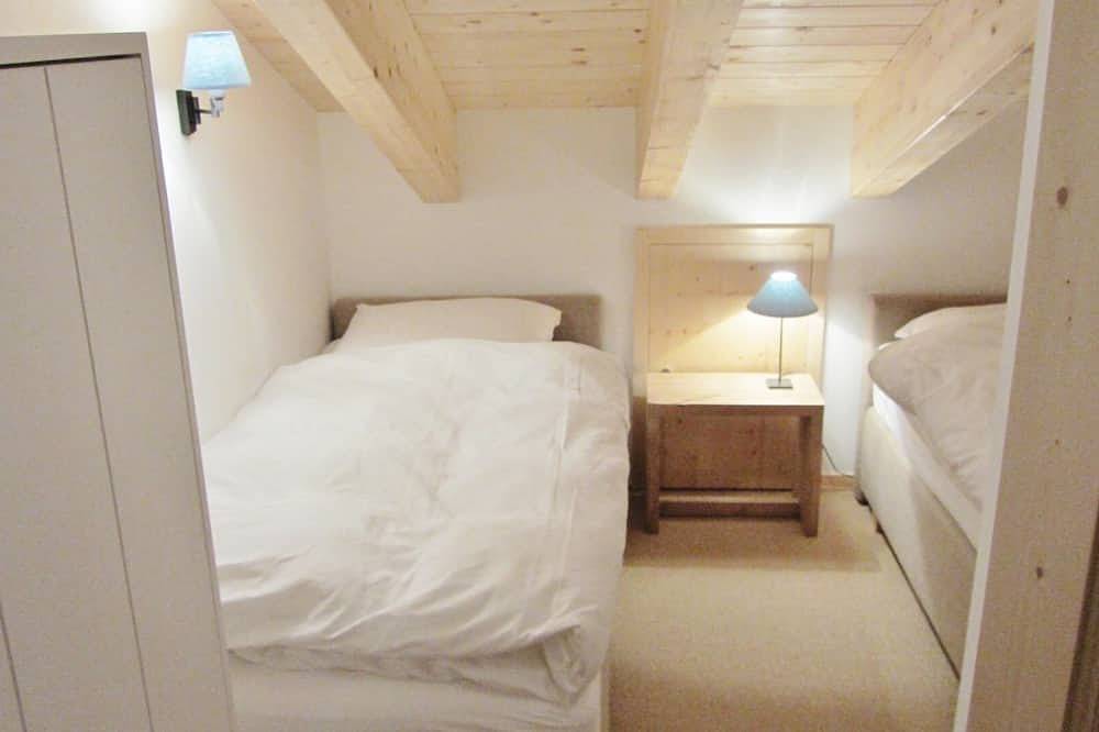 Mountain Lodge Loulou: Luxus-Chalet 250 m vom Skilift mit Sauna. in Les Masses, Hérémence