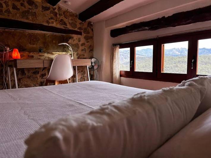 Casa rural para 8 personas, con vistas y terraza en Terra Alta