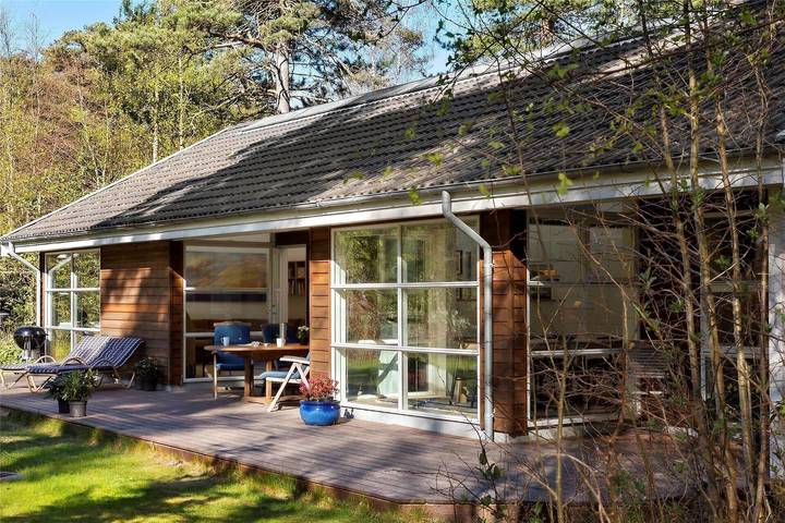 Ferienhaus für 6 Personen, mit Garten und Terrasse sowie Sauna, mit Haustier