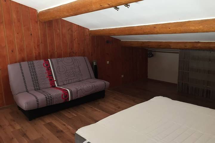 Gîte pour 6 personnes, avec terrasse et jardin à Valréas - 3