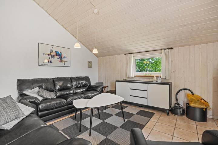 Villa für 6 Personen, mit Balkon/Terrasse und Whirlpool sowie Garten und Sauna in Jegum - 4