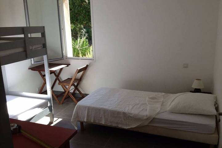 Location de vacances pour 9 personnes, avec jardin et terrasse, animaux acceptés à Belvédère-Campomoro - 4