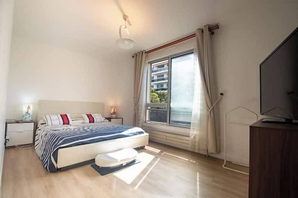 Ganze Wohnung, Appartement Calme et 2 Parkings s/s à Paris 15 in Issy-les-Moulineaux, Hauts-de-Seine