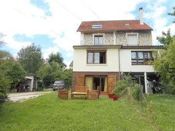 Gîte pour 2 personnes, avec terrasse et jardin à Dampmart