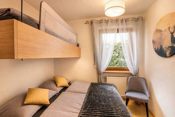 Ganze Wohnung, Stadtnestl Sterzing: Alpin-modern mit Garten, Kamin, Bergblick & Parkplatz in Stubaier Alpen, Sterzing