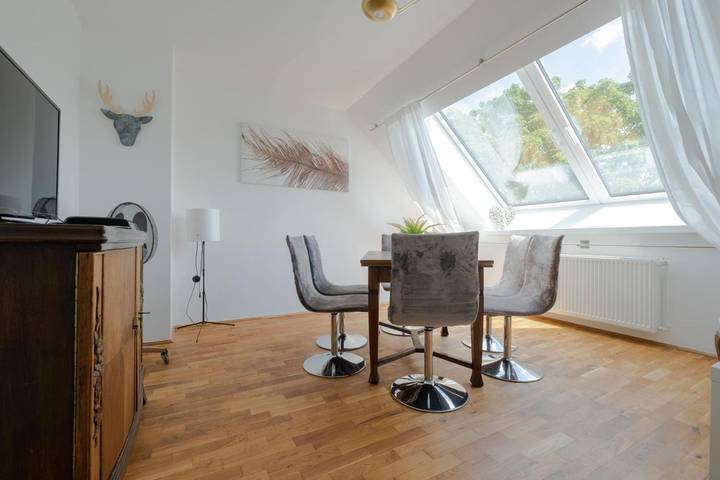 Ferienwohnung für 7 Personen, mit Ausblick und Garten, kinderfreundlich in Wuppertal - 2