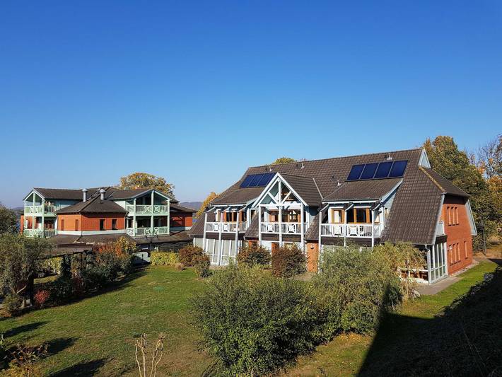 Bungalow für 6 Personen, mit Terrasse und Garten sowie Seeblick, kinderfreundlich in Sellin - 2