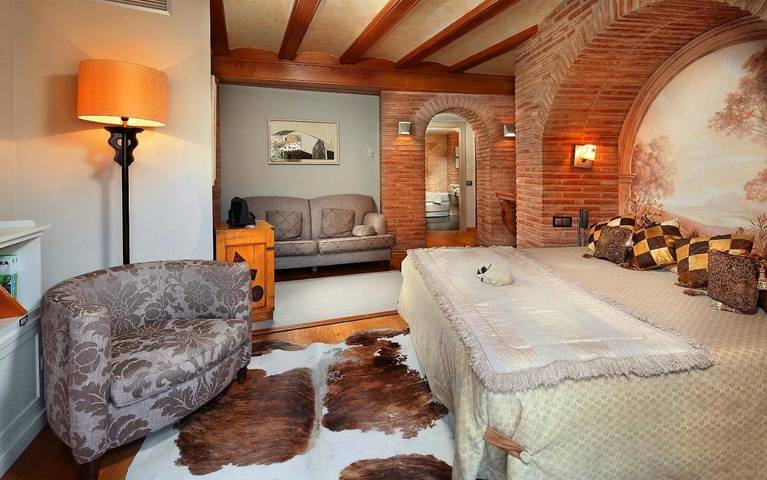 Hôtel pour 2 personnes, avec jacuzzi et balcon à Alquézar - 3