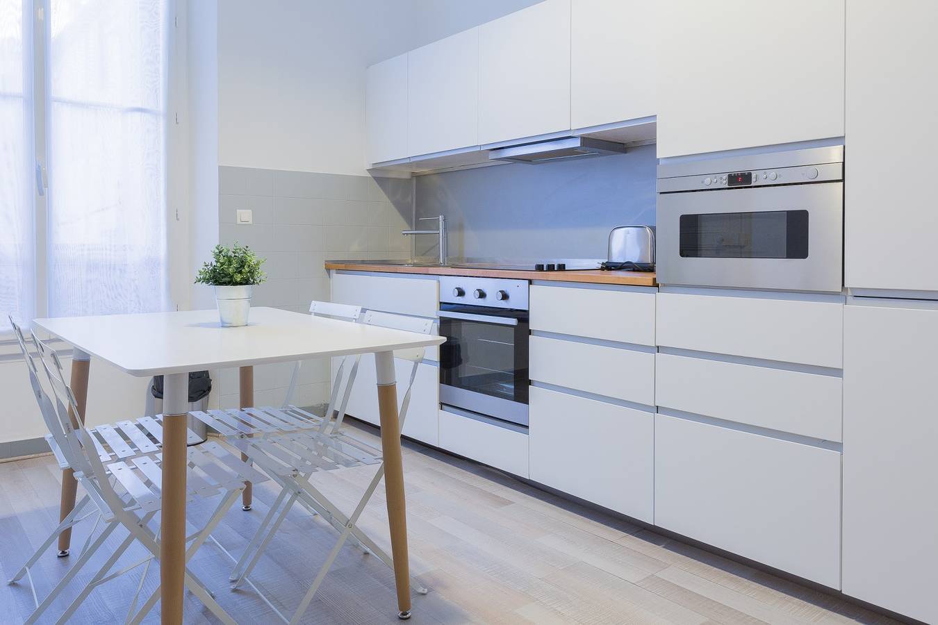 Entire apartment, Roussette 2 - (1er étage droite) in Cannes, Mediterranean Coast (France)