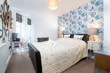 Log Cabin for 2 People in Deganwy, North-Wales, Photo 2