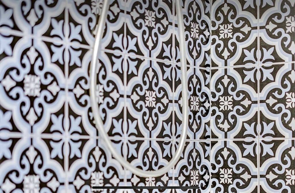 Fort Worth Arts District Bungalow. 2 blocks from Dickies Arena! in Fort Worth, Tarrant County