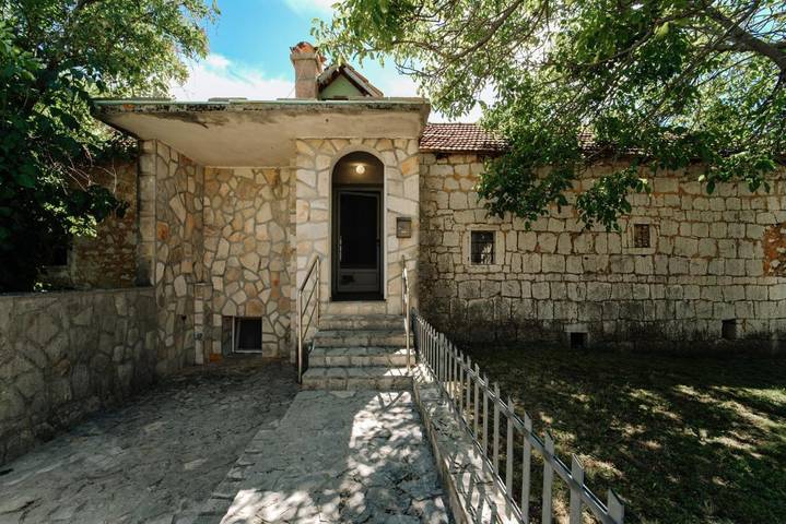 Location de vacances pour 6 personnes, avec jardin et vue dans Međugorje - 2