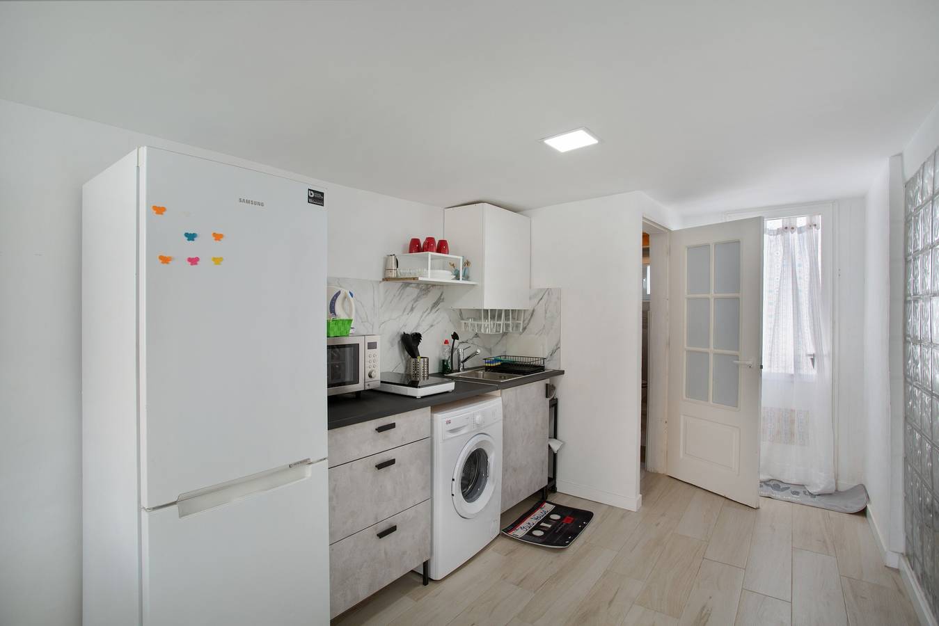 Apartamento entero, Apartamento de vacaciones 'Villa Monica' con vistas al mar, terraza privada y Wi-Fi in Agüimes, Gran Canaria Este