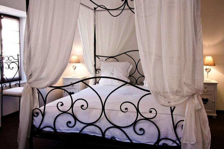 Chambre d’hôte pour 2 personnes, avec terrasse, animaux acceptés à Saint-Hippolyte - 3