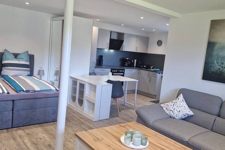 Ferienwohnung für 3 Personen, mit Garten in Haale