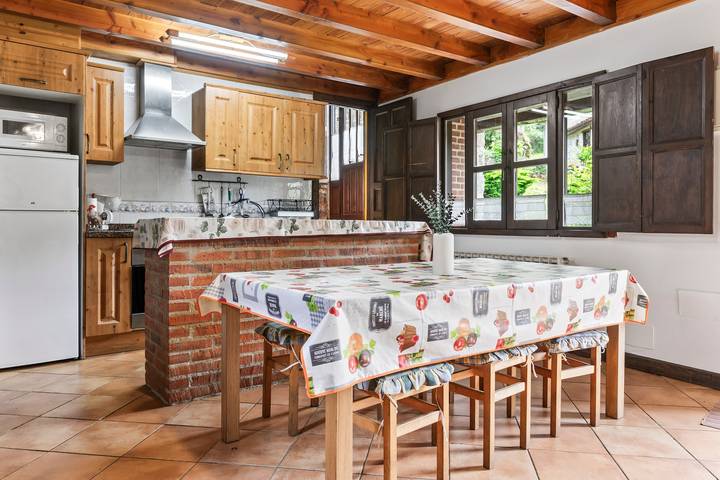 Chalet para 9 personas, con Balcón y Jardín en Lagos de Covadonga - 4