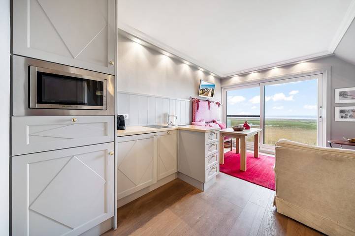 Ganze Wohnung, Hochwertig ausgestattete Wohnung in ruhiger Lage mit unverbautem Wattblick. in Sylt-Ost, Sylt (Gemeinde)