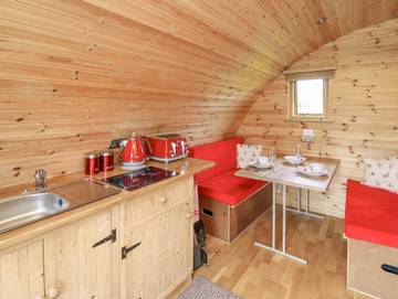Hut for 2 People in Carmarthenshire, South-Wales, Photo 1