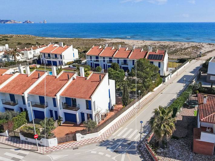 Gemütliches Ferienhaus mit Offenem Kamin in Mas Pinell, Torroella de Montgrí