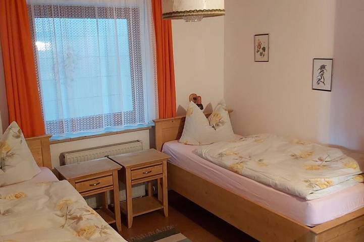 Ganze Wohnung, Ferienwohnung in ruhiger sonniger Höhenlage mit sehr guten Panoramablick in Marktschellenberg, Bayerische Alpen