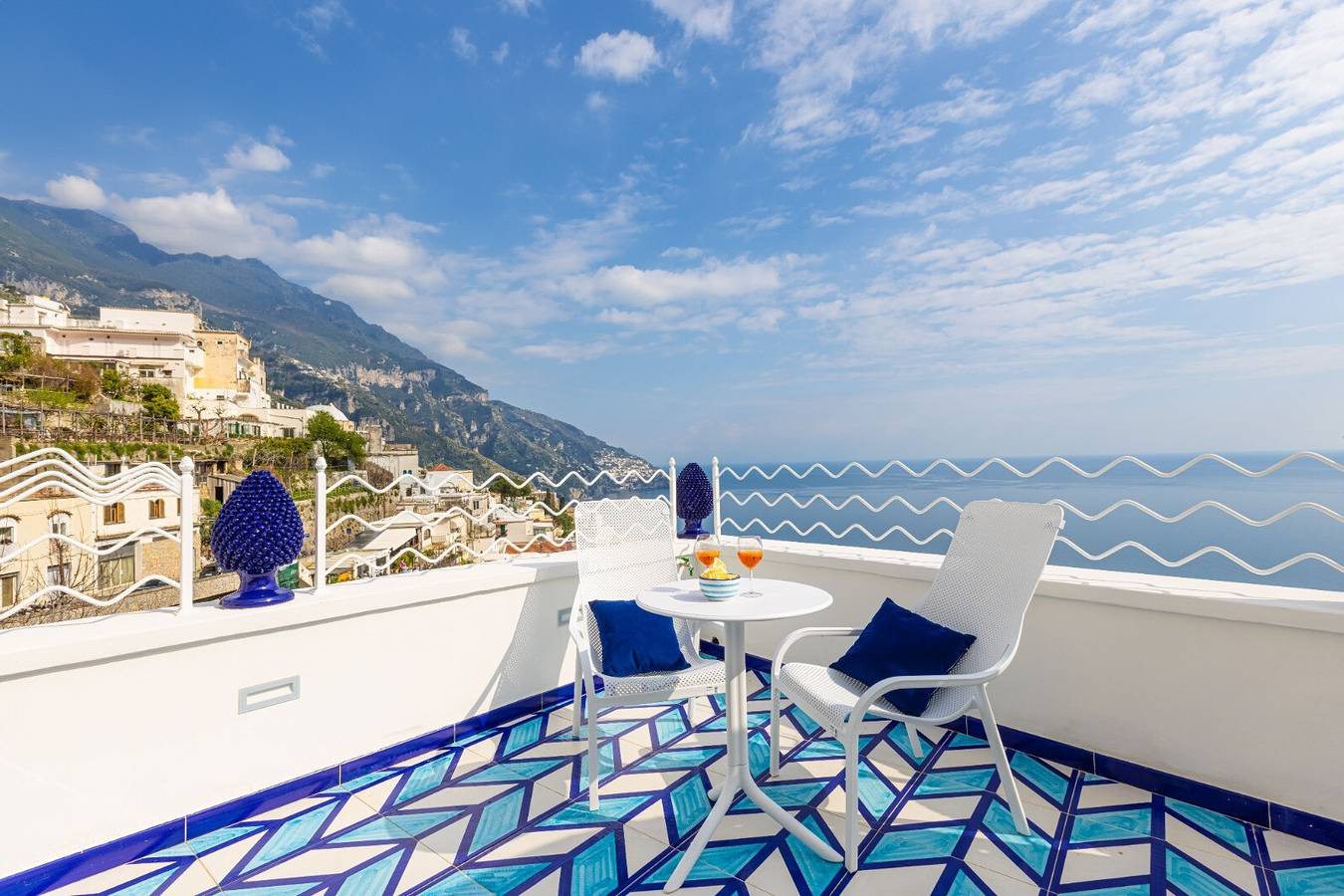 Aurora Sea mit Terrasse und Whirlpool in Positano, Amalfiküste