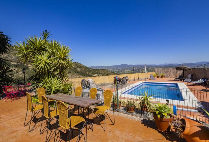Casa rural para 5 personas, con piscina y terraza en Cártama - 2