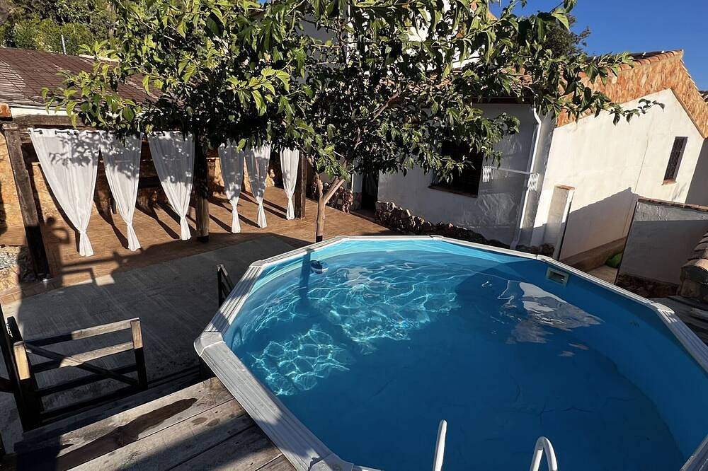 Casa Independiente en Sierra de Cazorla para 5, Perfecta para Aventura y Relax in El Almicerán, Cazorla