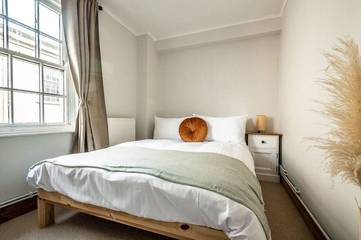 Apartment for 6 People in Exeter, Devon, Photo 1