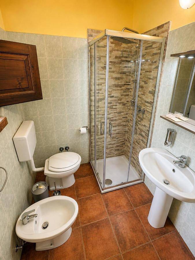 Location de vacances pour 2 personnes, avec Terrasse et Jardin ainsi que Piscine et Vue à Randazzo - 2