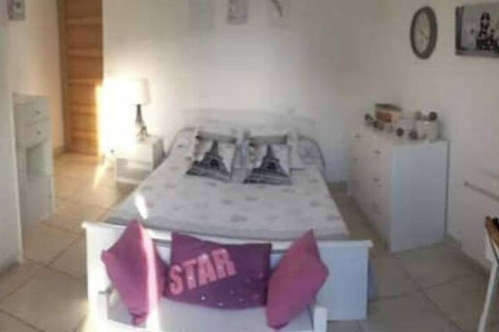 Perle rare :Villa de Campagne 140 m2 avec Piscine son pool house & Grand jardin in Le Thor, Vaucluse