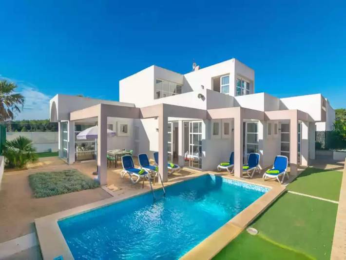 Luxus-Finca für 5 Personen, mit Terrasse und Pool sowie Garten in Can Picafort