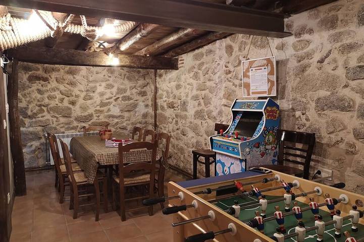 Gîte pour 11 personnes, avec jacuzzi et terrasse - 1