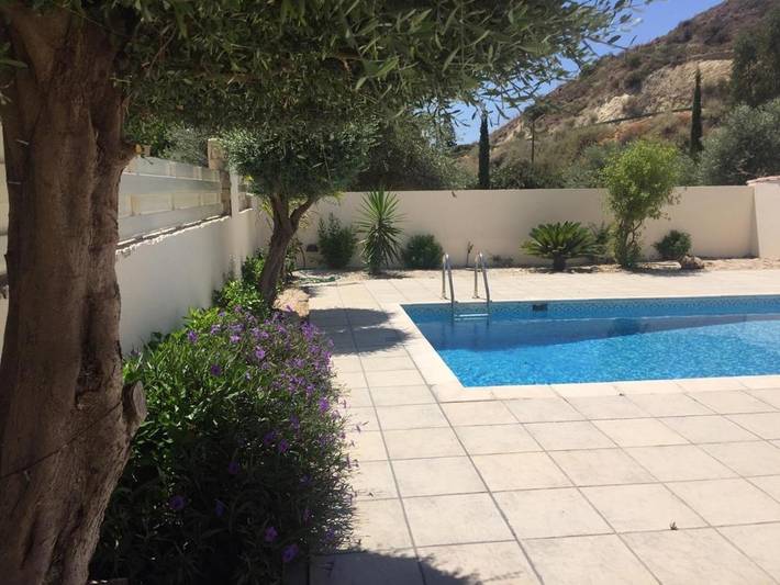 Location de vacances pour 6 personnes, avec jardin et piscine dans Πισσούρι - 3