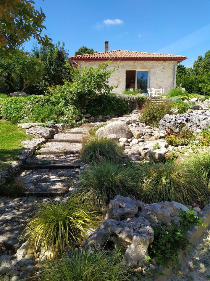 Gîte pour 6 personnes, avec jardin et terrasse en Dordogne - 2