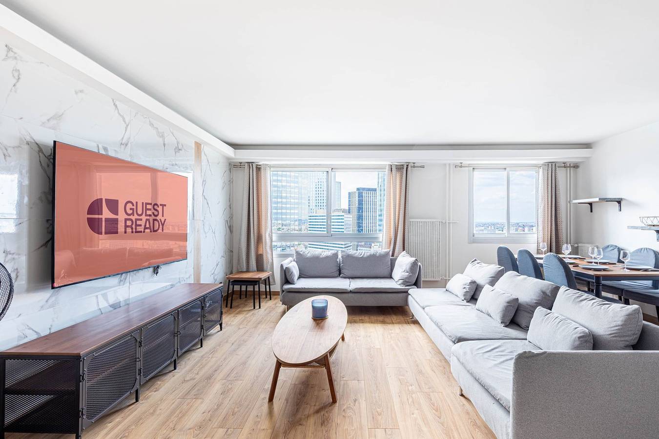Apartamento entero, Guestready - Sky-high serenity steps from Paris in Courbevoie, Altos del Sena