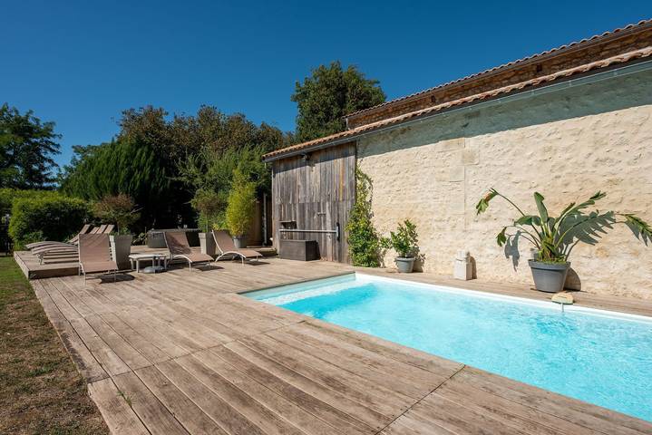 Château pour 8 personnes, avec jardin ainsi que terrasse et jacuzzi en Gironde - 2