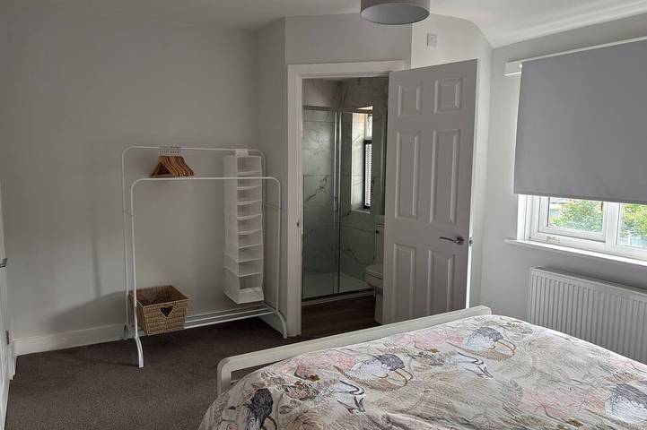 4-bed home family friendly and perfect for professionals. Heart of Bham/Solihull in Birmingham, Birmingham Area