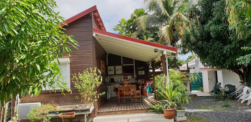 Gîte pour 2 personnes, avec terrasse à Morne-à-l'Eau