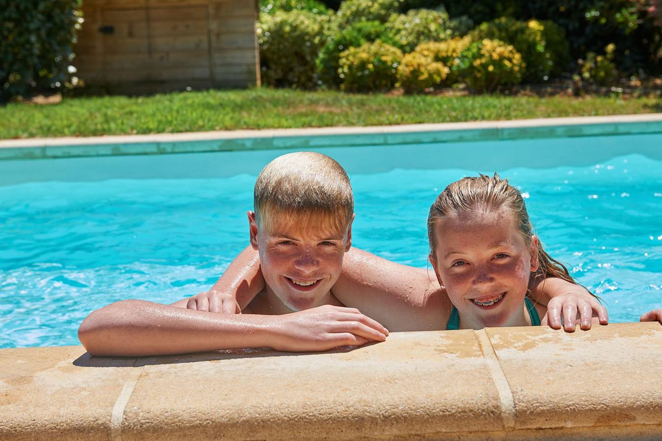 Residence Chateau de Salles — Fronsac 6p. pool in Salles, Region de Arcachon