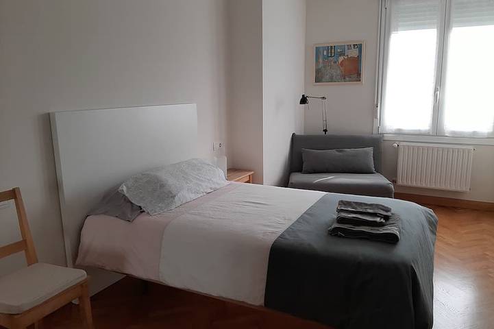 Gîte pour 5 personnes, avec balcon ainsi que sauna et piscine à Zumaia - 4
