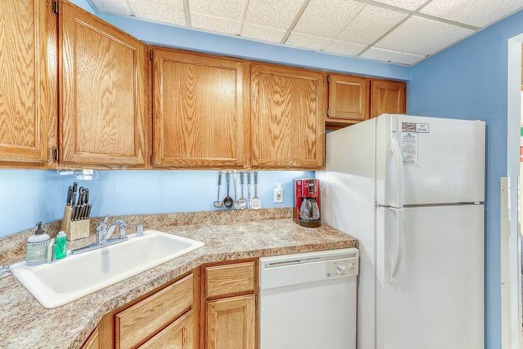 Ganze Wohnung, Neue Auflistung! Gemütliche Wohnung mit gemeinsam genutzten Pools, Whirlpool und Sauna auf der Ski-Shuttle-Route! in Killington, Rutland County