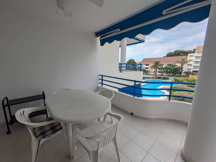 Apartamento de vacaciones para 4 personas, con terraza y piscina para niños - 1