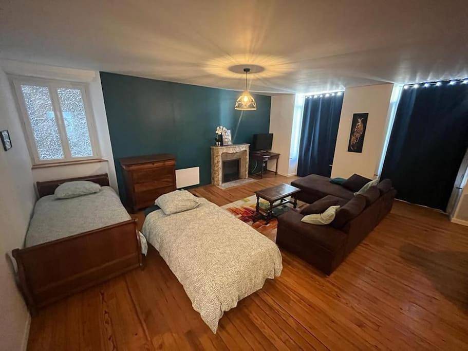 Appartement entier, Appartement en cœur de ville in Mauléon-Licharre, Région d'Oloron-Sainte-Marie