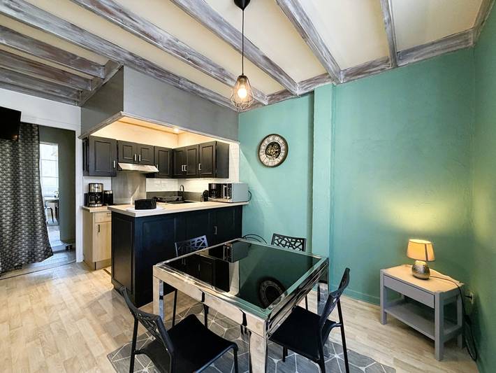 Ganze Wohnung, Zentrale 2-Zi.-Wohnung in Mont-Dore, Nähe Thermen, komplett ausgestattet, ideal für 4 Pers. in Mont-Dore, Regionaler Naturpark Volcans d'Auvergne